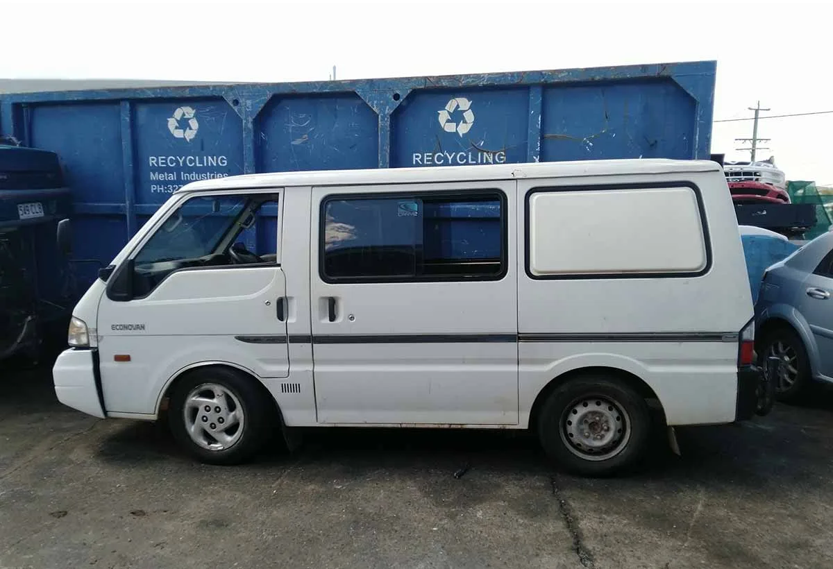 2006 Ford Econovan White